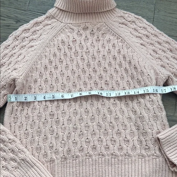 Laundry By Shelli Segal | Light Pink Textured Turtleneck Knit Sweater Size Large - Picture 5 of 9